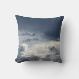 Almohada de nubes anímicas y en capas
