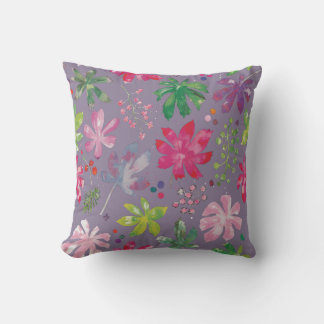 Almohada de Patrón Floral Púrpura – Jardín Rosa y 