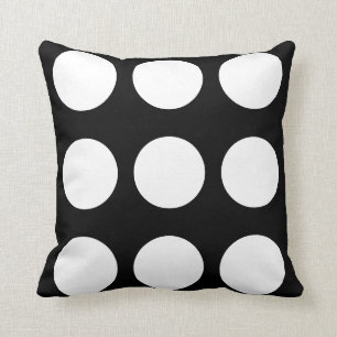 almohada de puntos de polka grande en blanco y neg
