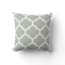 Almohada de Quatrefoil en gris plateados