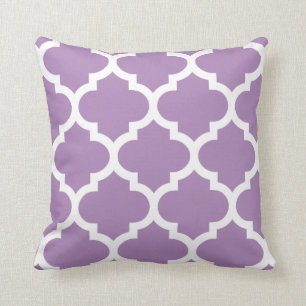 Almohada de Quatrefoil en púrpura de la violeta