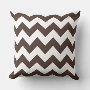 Almohada de rayas en zig-zag marrón