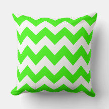 Almohada de rayas en zig zag verde brillante