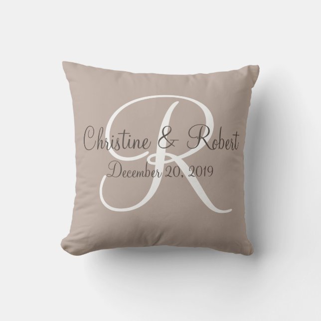 almohada de regalo de boda monogramada (Anverso)