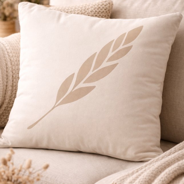 Almohada de Tirar Calma Crema Trenzada (Cream tones with subtle braid patterning add depth without noise to modern interiors)