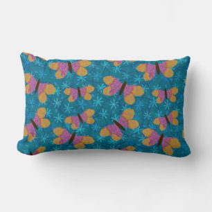 Almohada de tiro azul brillante con las mariposas