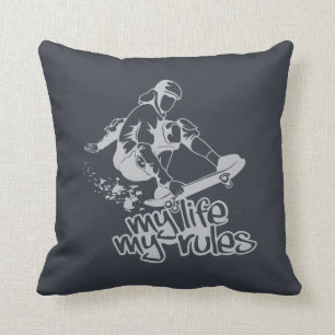 Almohada de tiro de encargo que anda en monopatín