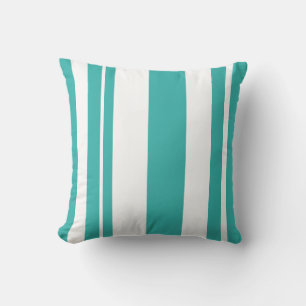 Almohada de tiro rayada blanca y verde azulada