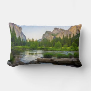 Almohada de Yosemite Valley Mountain River