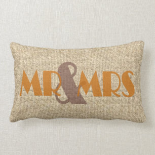 Almohada decorativa anaranjada de Sr. señora