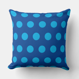 Almohada decorativa con monograma de lunares azule
