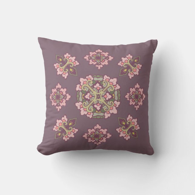 Almohada decorativa con ornamento de tracería colo (Anverso)