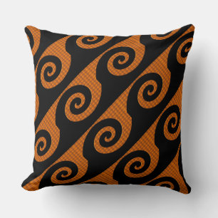 Almohada decorativa con patrón de remolino negro y