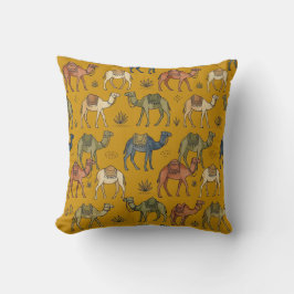 Almohada decorativa de camello con acuarela