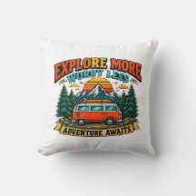 Almohada decorativa de camping aventura retro