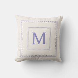 Almohada decorativa de monograma lila bonita