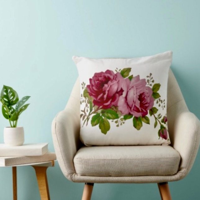 Almohada decorativa Elegancia de Rosa de Repollo V (Throw Pillow 100% polyester heavyweight stretch material. Hidden zipper Made in the USA.)