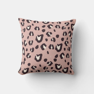 Almohada decorativa estampado animal rosa