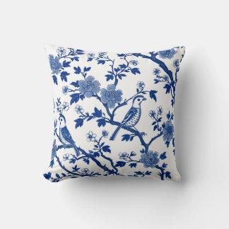 almohada decorativa floral azul