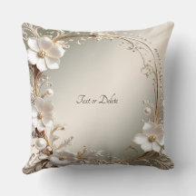 Almohada decorativa floral blanca ornamentada