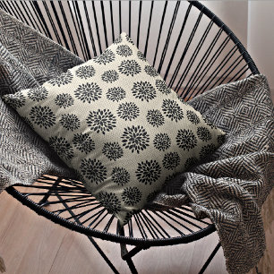 Almohada decorativa floral/ de puntos beige y negr