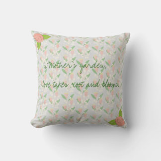 Almohada Decorativa Floral En El Jardín De Mamá