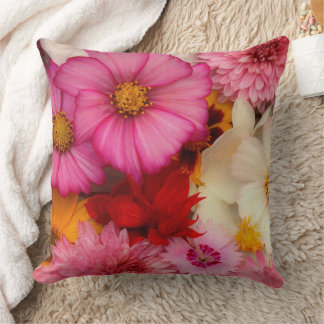 Almohada decorativa floral rosa y roja vibrante