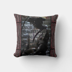 Almohada decorativa gris negra roja para sofá