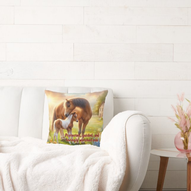 Almohada decorativa inspiradora de yegua y potro (Sofá)