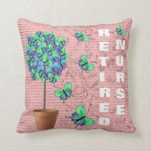 Almohada decorativa jubilada de la mariposa de la