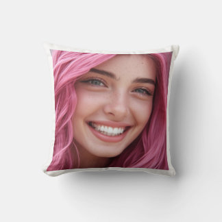 Almohada decorativa retrato de mujer sonriente con