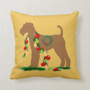 Almohada del día de fiesta de Airedale Terrier