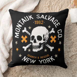 Almohada del logotipo de cráneo de Montauk Salvage