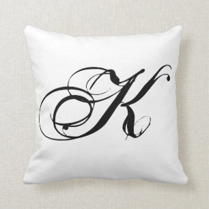 Almohada del monograma K