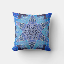 Almohada del patrón Kaleidoscope de estrella azul