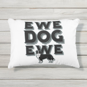 Almohada del perro de la oveja
