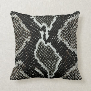 Almohada del piel de serpiente