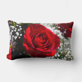 Almohada del rosa rojo