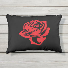 Almohada del rosa rojo y del negro