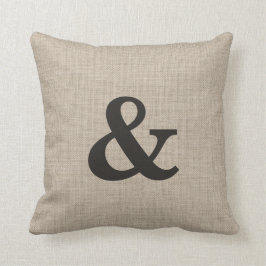 Almohada del signo "&" de la arpillera