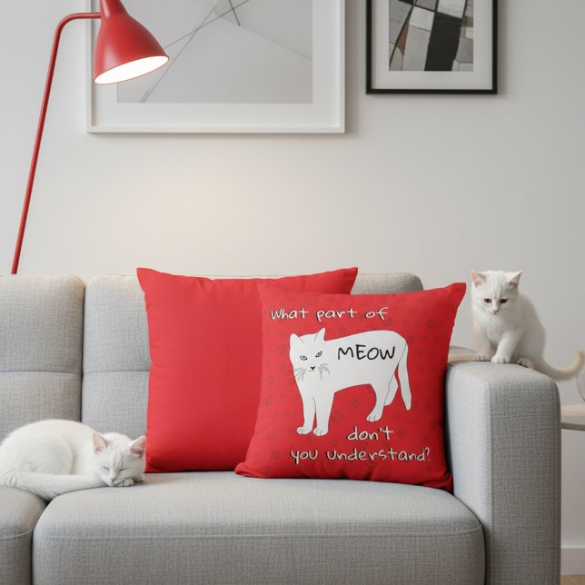 Almohada divertida de gato rojo y blanco Meow  (Funny bold red and white cat throw pillow.)
