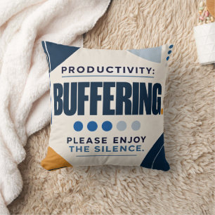 Almohada divertida para oficina con frase sobre pr