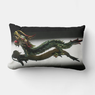 Almohada - Dragón en foco