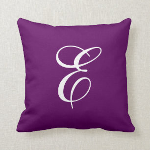 Almohada elegante con monograma de púrpura y blanc