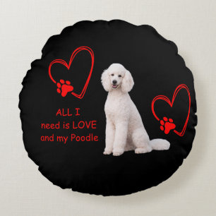 Almohada elegante de caniche blanco fotorrealista