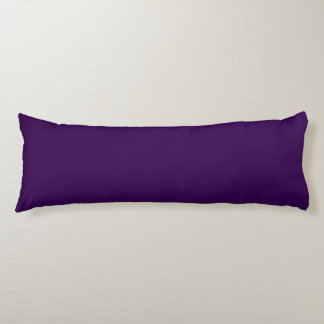 almohada elegante de color morado profundo