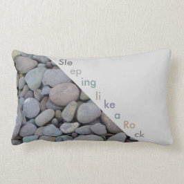 Almohada elegante de la piedra del guijarro,