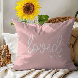 Almohada elegante rosa con cita de amor