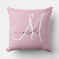 Almohada elegante rosa con monograma