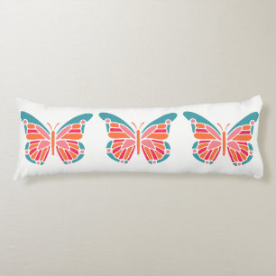 almohada estilizada de cuerpo de mariposa